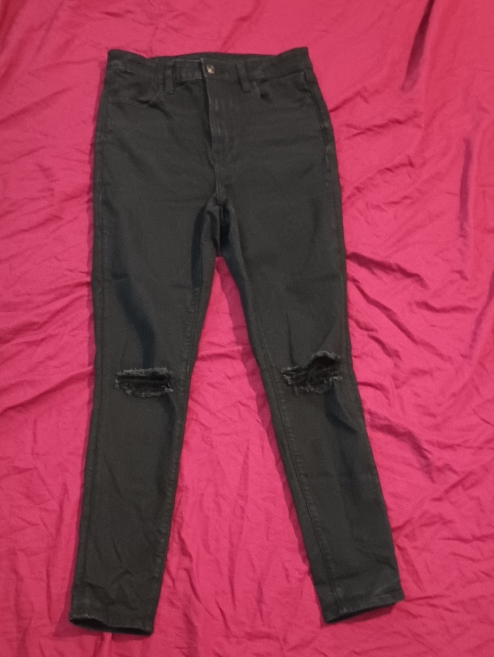 American Eagle Outfitter Black Skinny HighRise Ripped Jeans Next Level Stretch 8